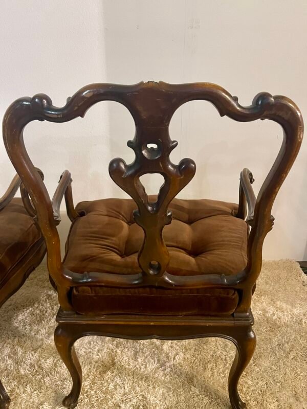 Coppia di Poltrone Antiche in Stile Barocco – Legno Massello Intagliato e Velluto Marrone - Image 7