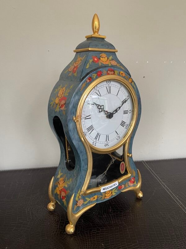 Orologio da Tavolo "Neuchatel" con Pendolo e Decori Floreali – Stile Classico - Image 5
