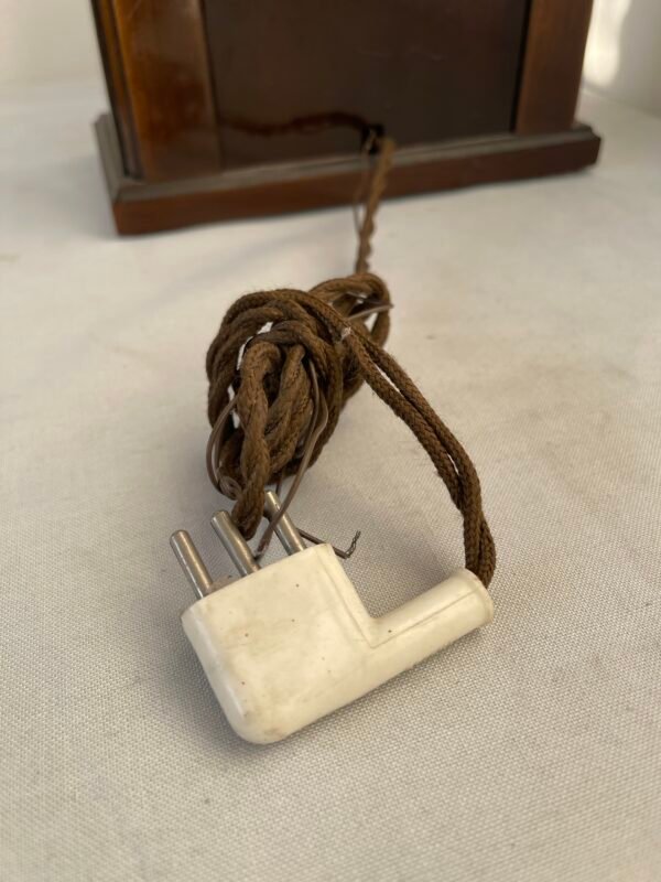 Radio Vintage in Stile Retrò Art Déco – Pezzo Decorativo da Collezione - Image 6