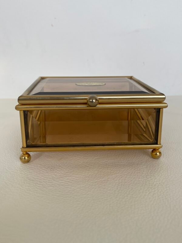 Raffinata scatola in ottone dorato con un delicato vetro fumé - Image 5