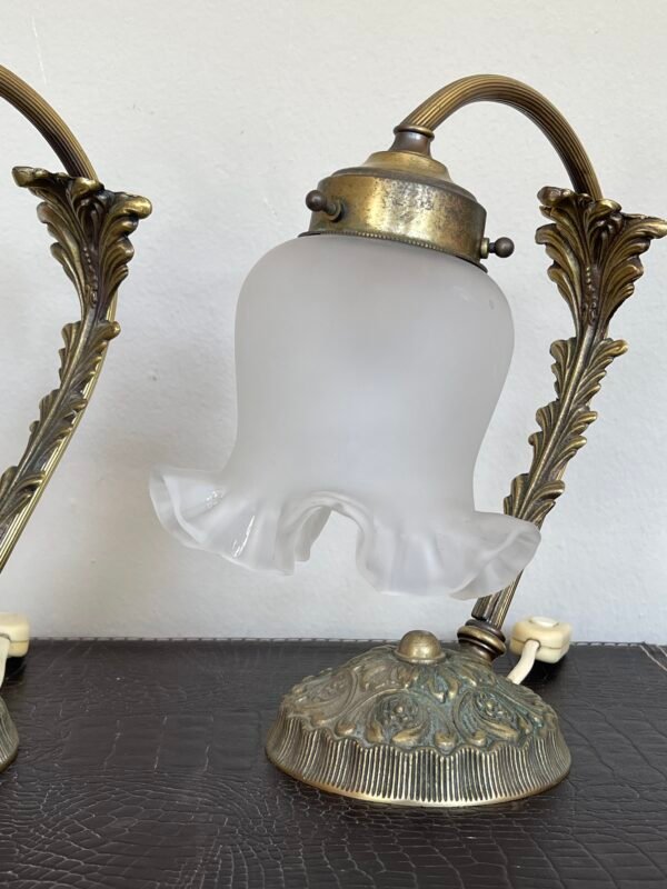 Coppia di lampade da tavolo in stile vintage è un vero gioiello d'arredo - Image 2