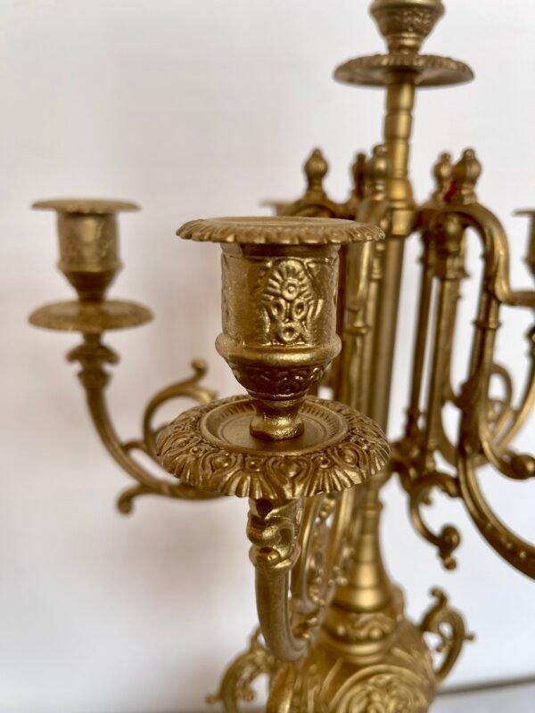 Set Orologio da Caminetto con Candelabri – Stile Barocco in Bronzo Dorato - Image 9