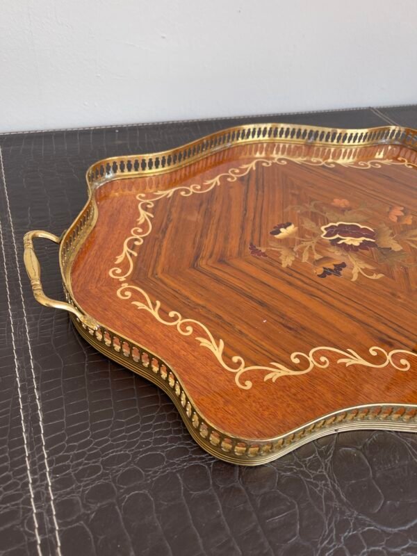 Vassoio Vintage in Legno Intarsiato con Manici in Ottone - Image 2
