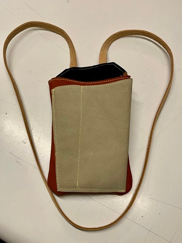 Elegante borsetta italiana in pelle design Rugiano - Image 6