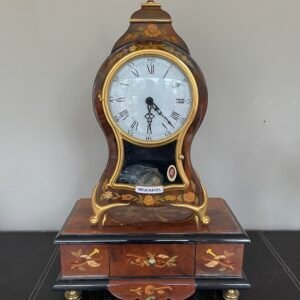 Orologio da Tavolo "Neuchatel" con Pendolo e Base a Cassetti - Stile Classico e Decori Artigianali