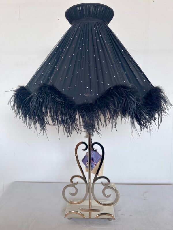 Lampada da Tavolo "Il Paralume Marina" – Design Glamour con Piume e Cristalli
