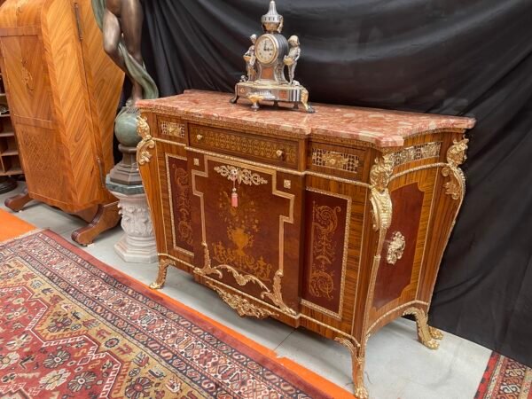 Importante Credenza in Stile Luigi XVI – Intarsiata e con Bronzi Dorati, Piano in Marmo - Image 5