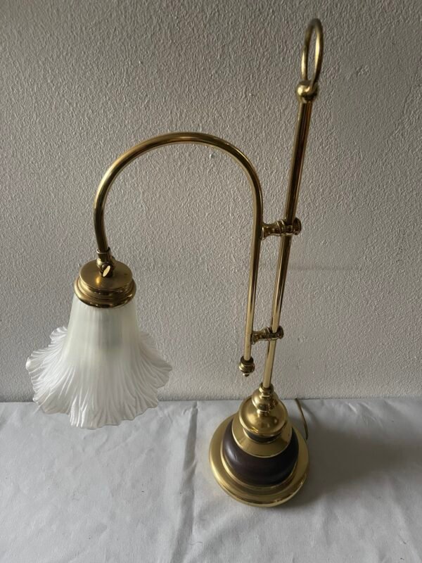 Lampada da Tavolo Regolabile in Ottone e Legno con Vetro Ondulato - Image 3