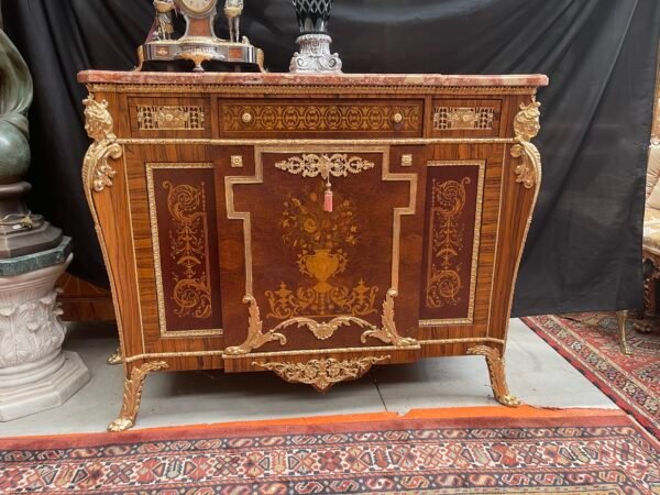 Importante Credenza in Stile Luigi XVI – Intarsiata e con Bronzi Dorati, Piano in Marmo - Image 6