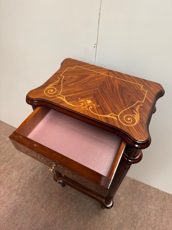Credenza Alta con Intarsi e Finitura Lucida - Image 2