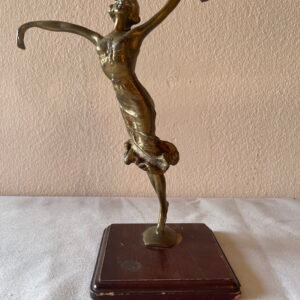 Statuetta Art Déco "La Danzatrice" in Bronzo Patinato su Base in Legno
