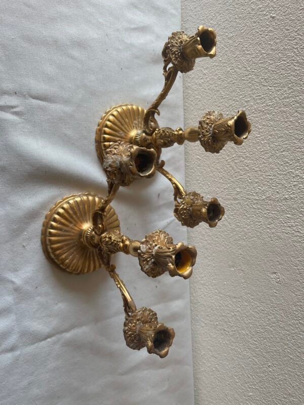 Coppia di candelabri Rococò in bronzo dorato - Image 3