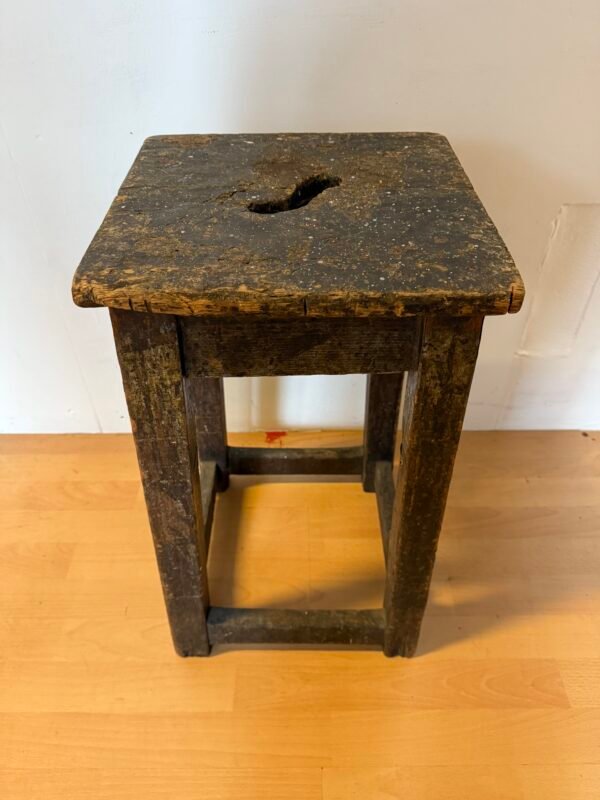 Sgabello Contadino Primitivo in Legno Massiccio Patinato