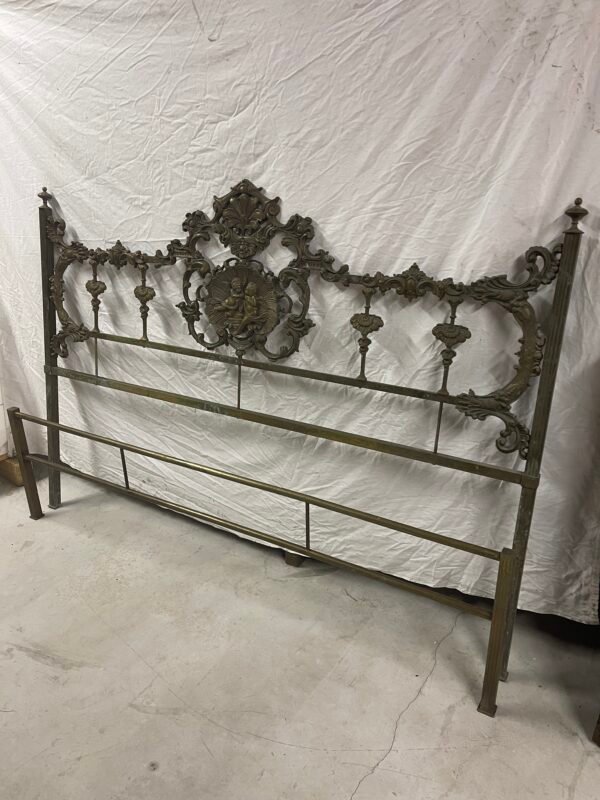Letto Matrimoniale in Ferro Battuto e Bronzo Dorato, Stile Barocco Eclettico - Image 4