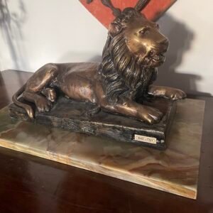 Scultura in ottone a forma di elefante