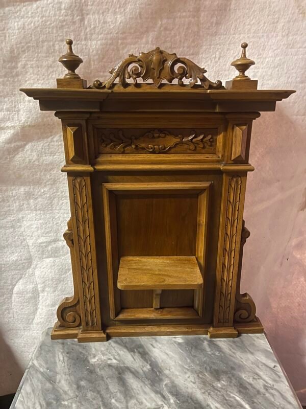 Coppia di Comodini Antichi in Legno con Piano in Marmo - Image 2