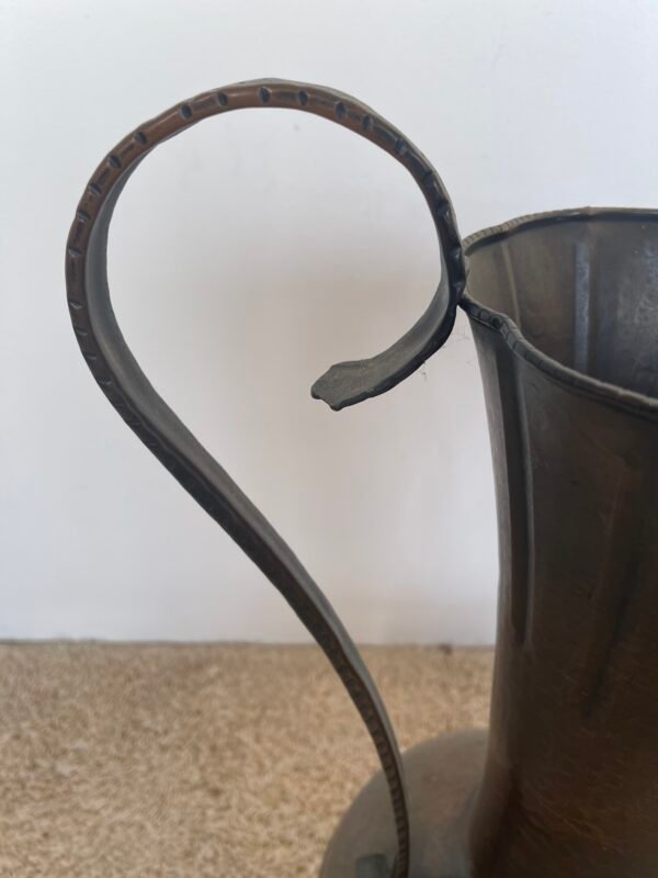 Grande Anfora Decorativa in Rame Martellato – Stile Etno-Rustico - Image 2
