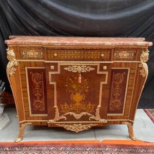 Importante Credenza in Stile Luigi XVI – Intarsiata e con Bronzi Dorati, Piano in Marmo