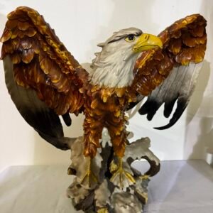 Statua di Aquila Calva a Resina Polichroma
