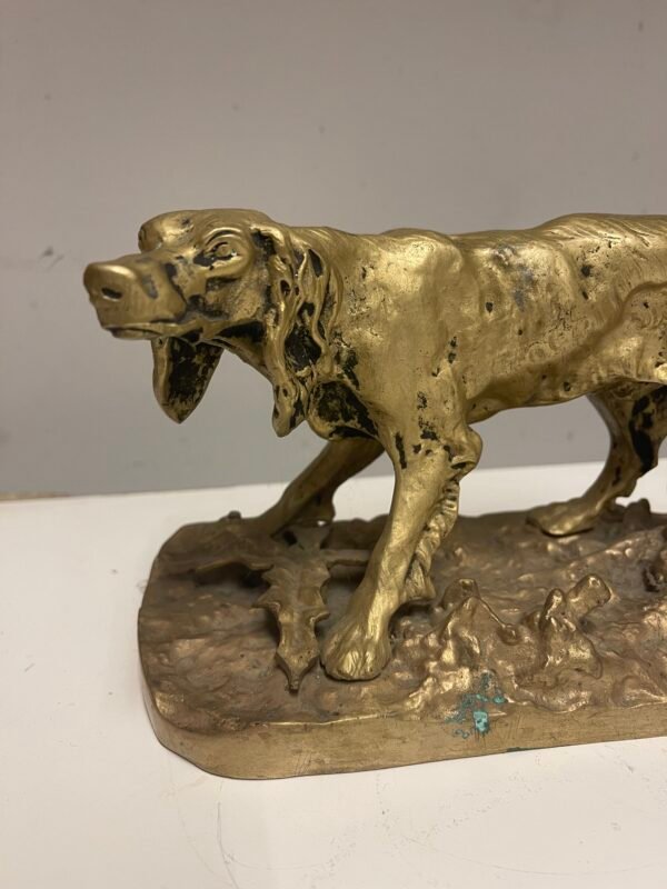 Scultura "Cane da Caccia in Punta" in Bronzo Dorato - Image 2