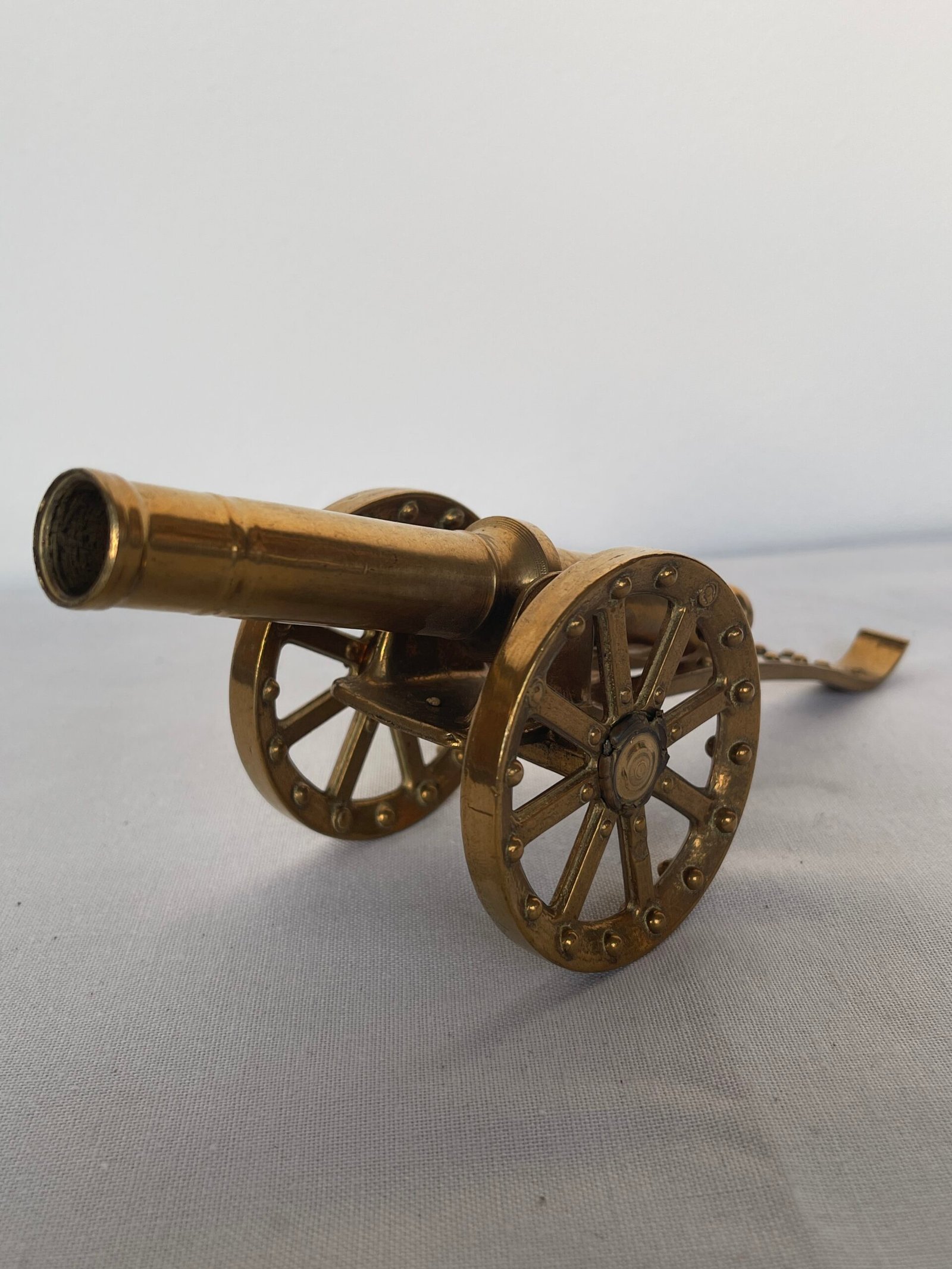 Cannone Decorativo in Ottone – Miniatura da Collezione - Image 3
