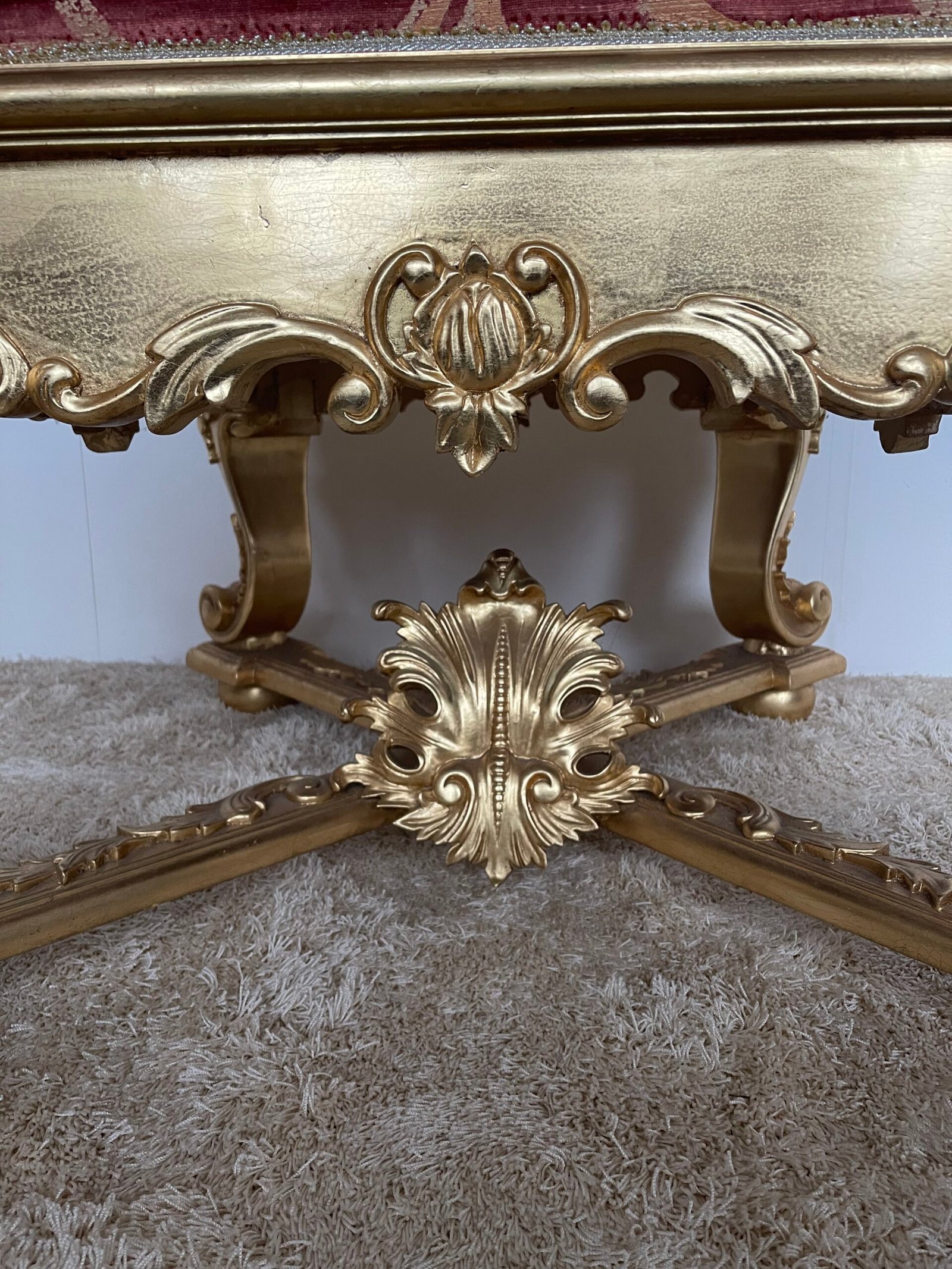 Sedia Trono Barocca in Legno Dorato e Tessuto Damascato - Image 5