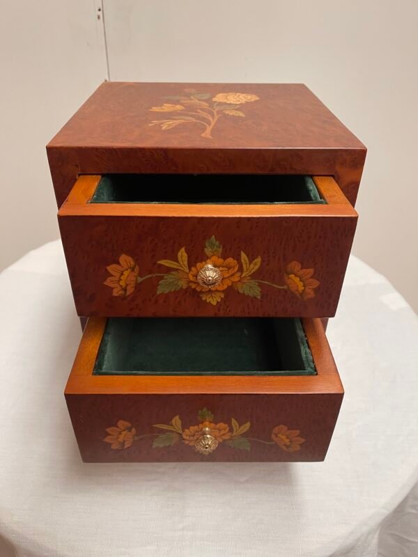 Portagioie in Legno Radica con Intarsi Floreali - Image 4