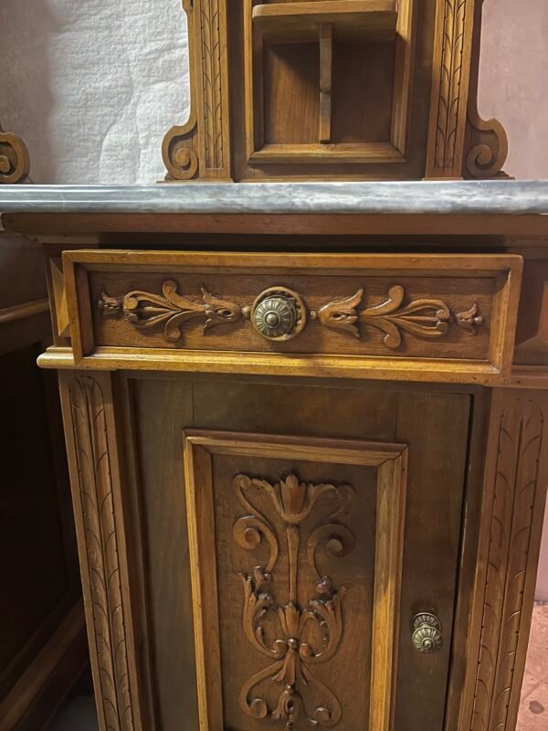 Coppia di Comodini Antichi in Legno con Piano in Marmo - Image 4