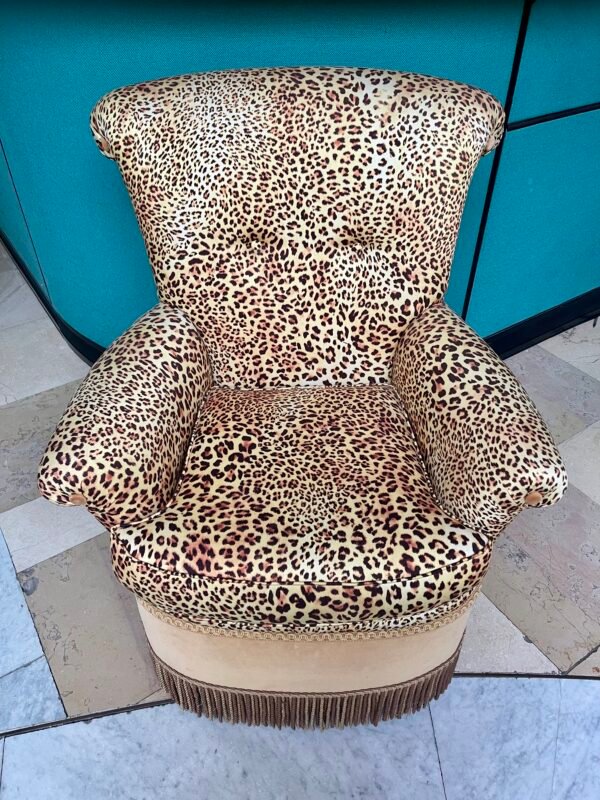 Poltrona Club "Safari Glamour" in Tessuto Leopardato - Image 3
