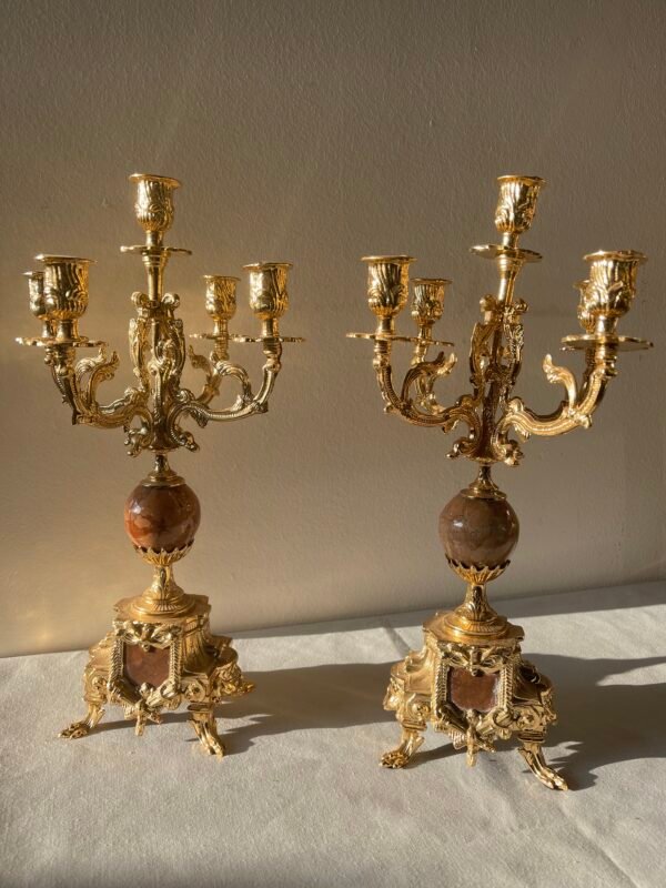 Coppia di Candelabri di Lusso a Cinque Fiamme in Bronzo Dorato e Marmo