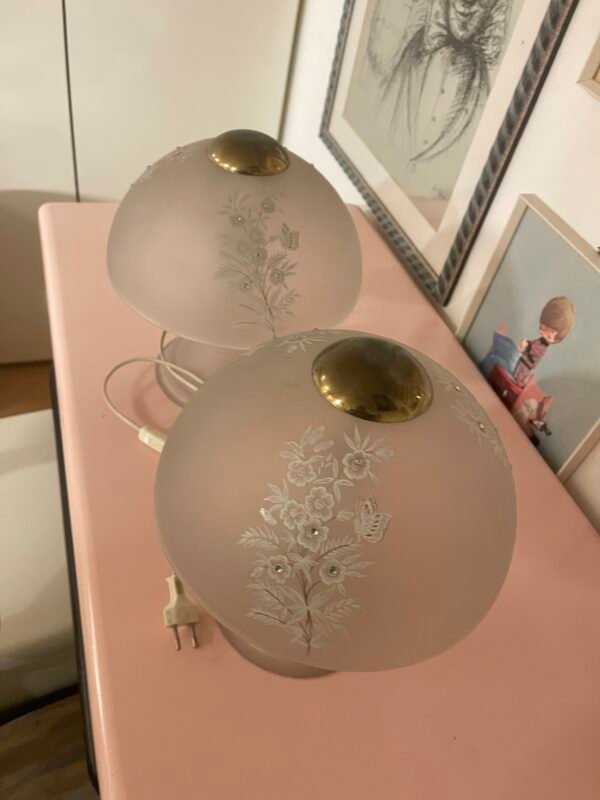 Coppia di Lampade da Tavolo "Fungo" in Vetro Satinato con Decori Floreali - Image 3