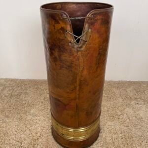 Contenitore Antico in Rame Martellato con Dettaglio in Ottone – Stile Rustico