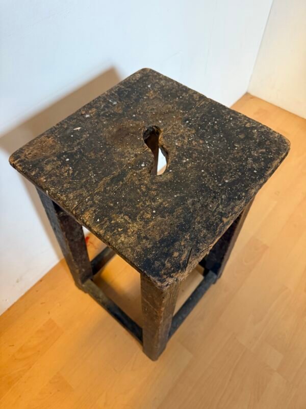 Sgabello Contadino Primitivo in Legno Massiccio Patinato - Image 3