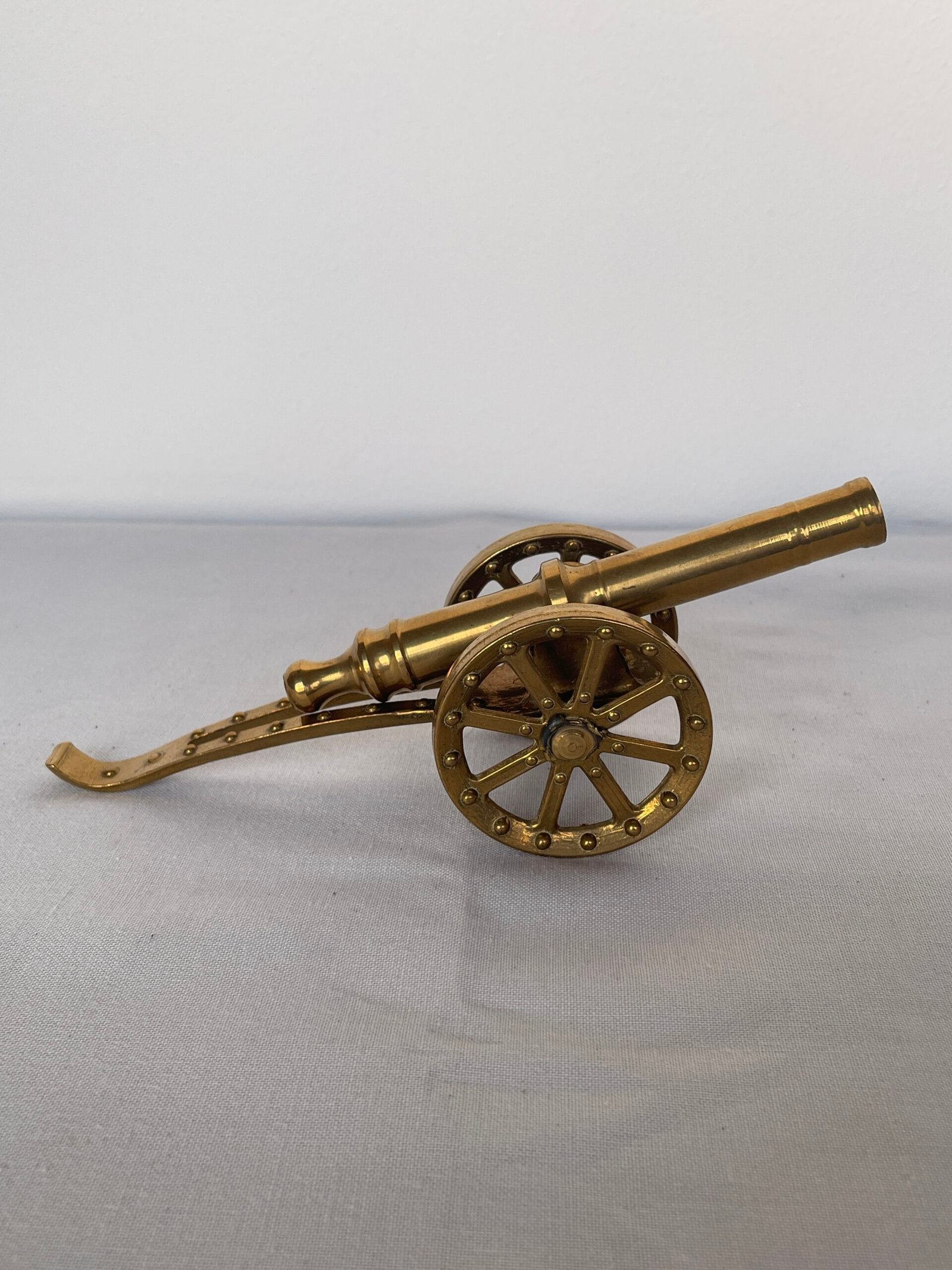Cannone Decorativo in Ottone – Miniatura da Collezione
