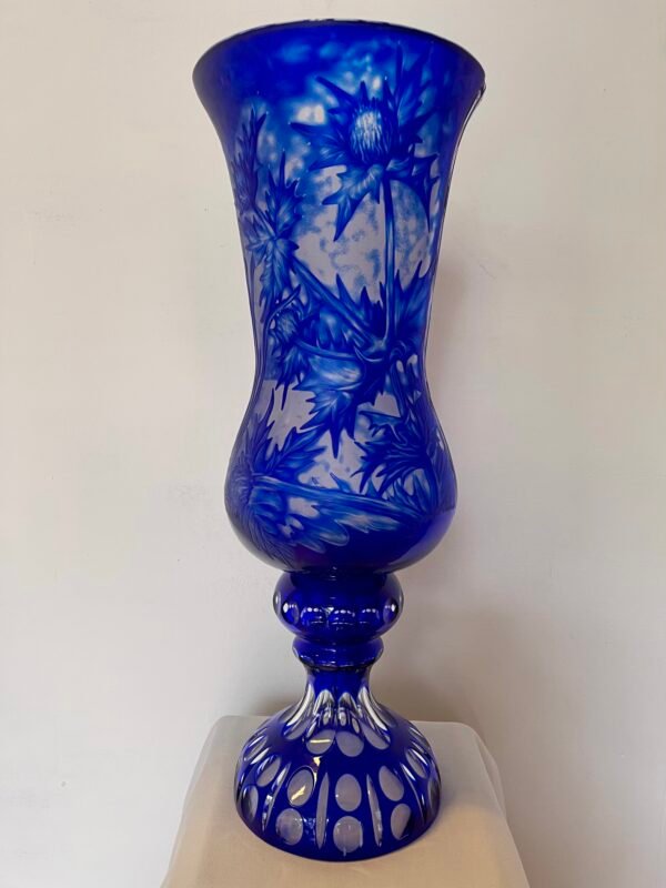 Vaso Artistico in Cristallo Blu Cobalto Inciso a Mano – Opera Unica - Image 5