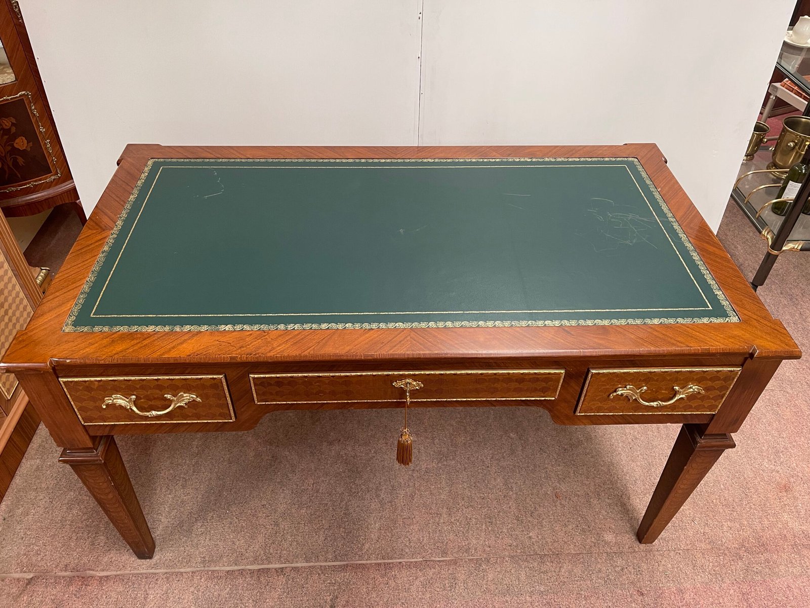 Scrivania da Studio Classica in Legno Intarsiato e Pelle - Image 2