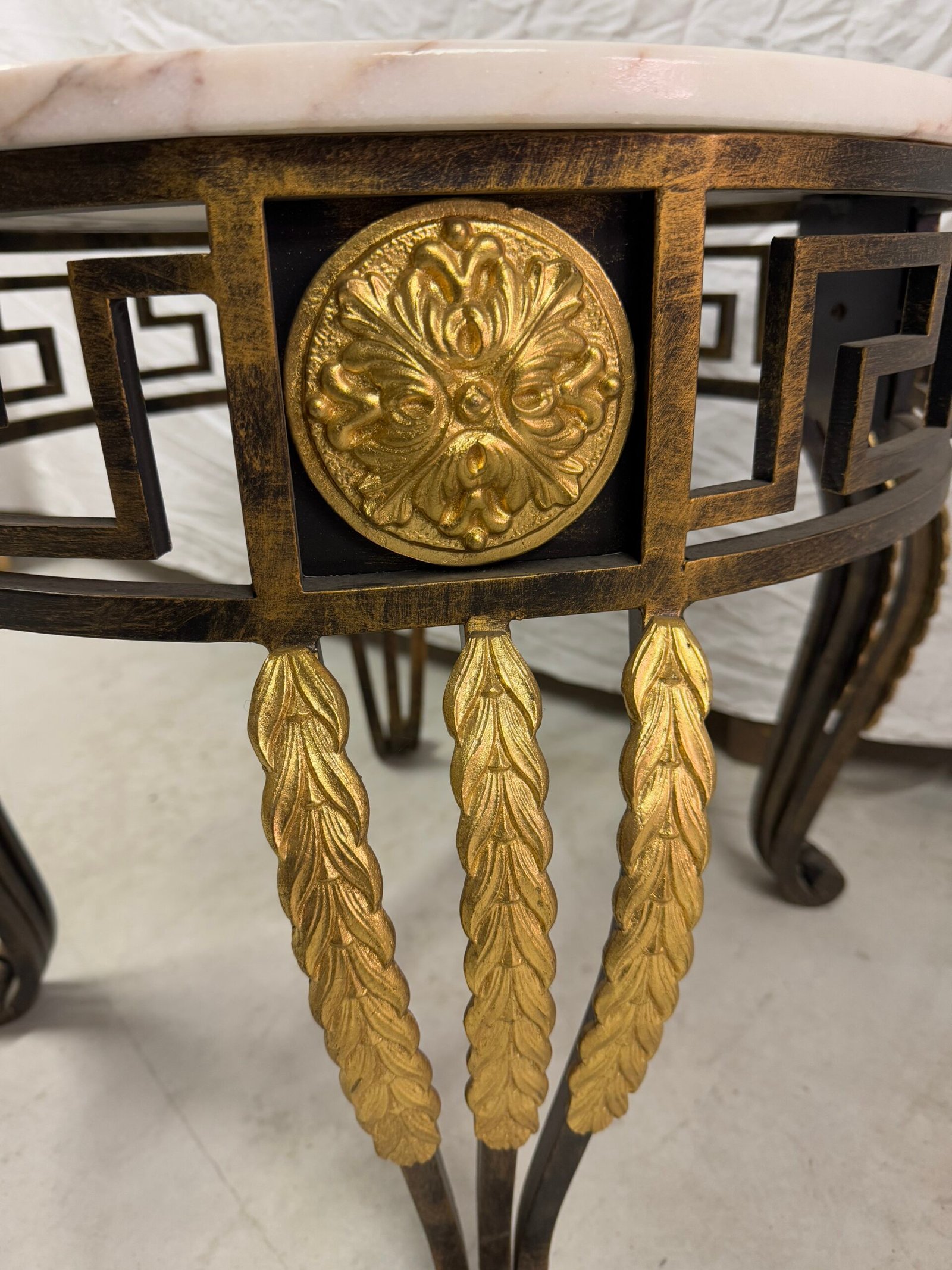 Tavolino Tondo in Ferro Battuto e Marmo - Image 3