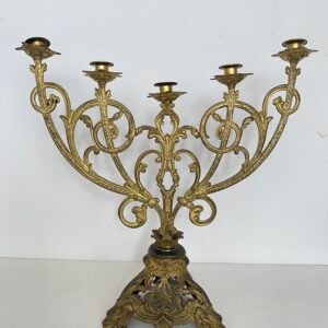 Candelabro Barocco a 5 Fiamme in Ottone Dorato – Stile Antico