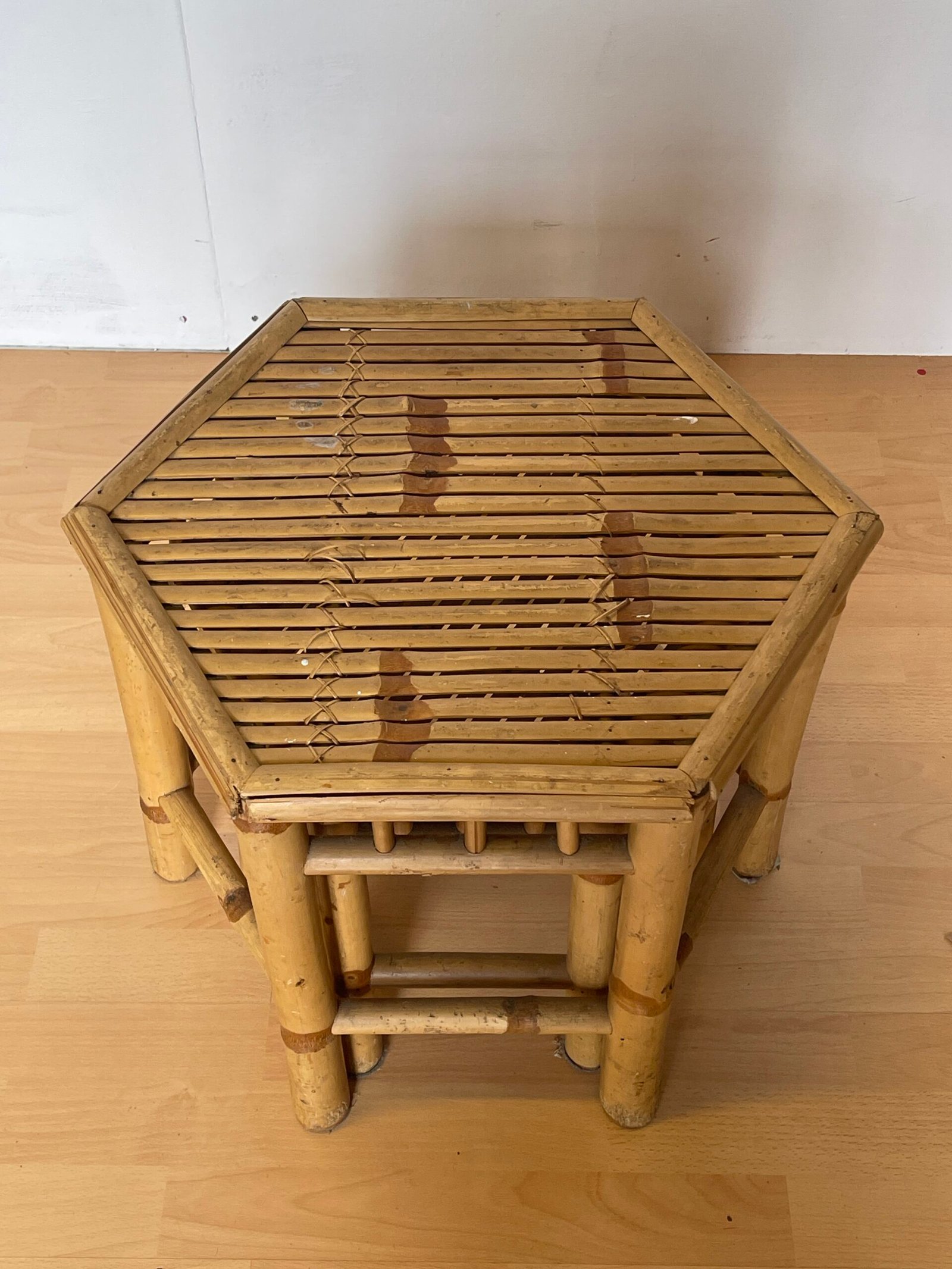 Set di Tavolini in Bamboo Esotico - Eleganza Naturale - Image 6