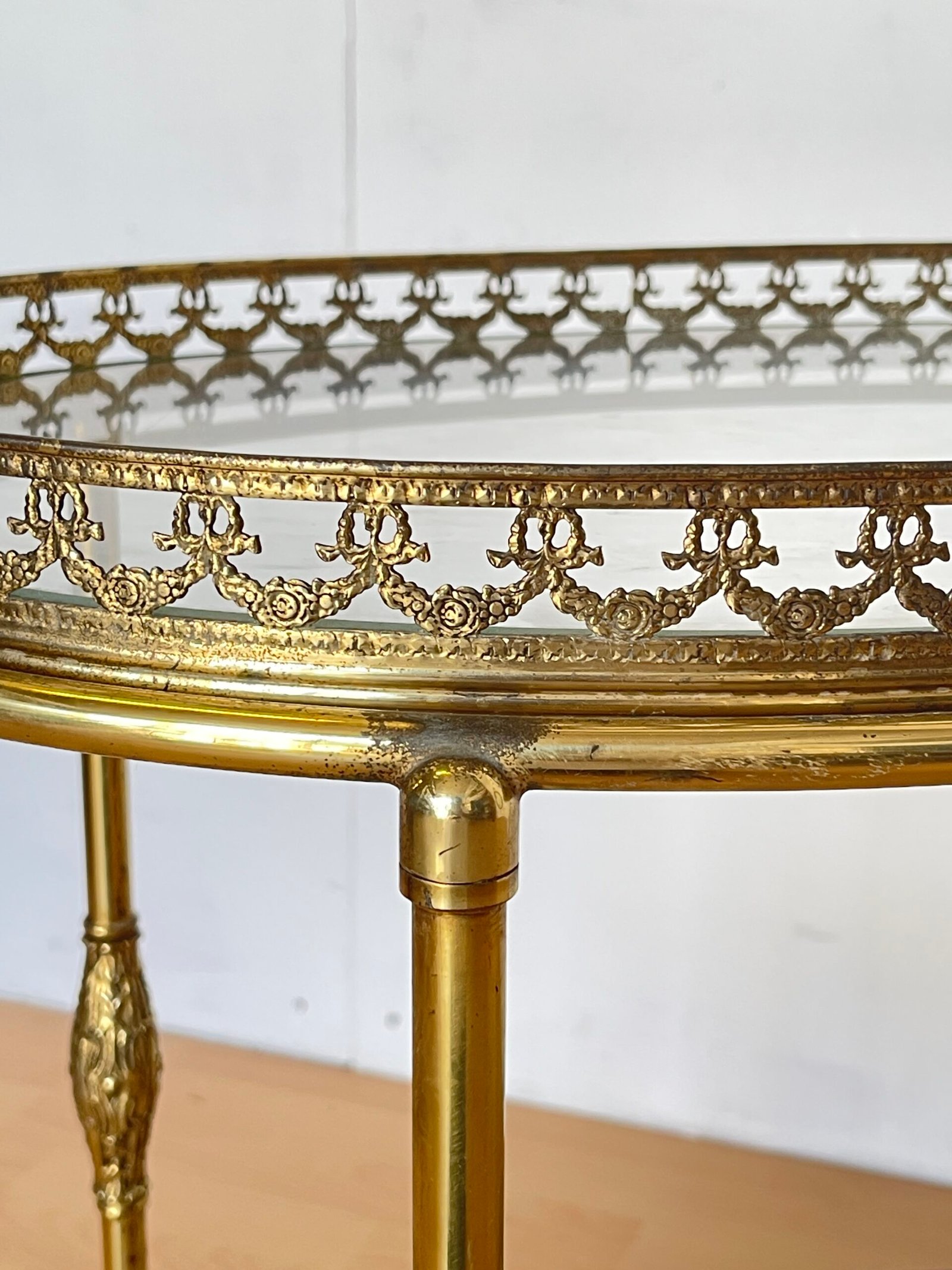 Carrello da Servizio Vintage in Ottone e Vetro – Stile Barocco Francese - Image 6