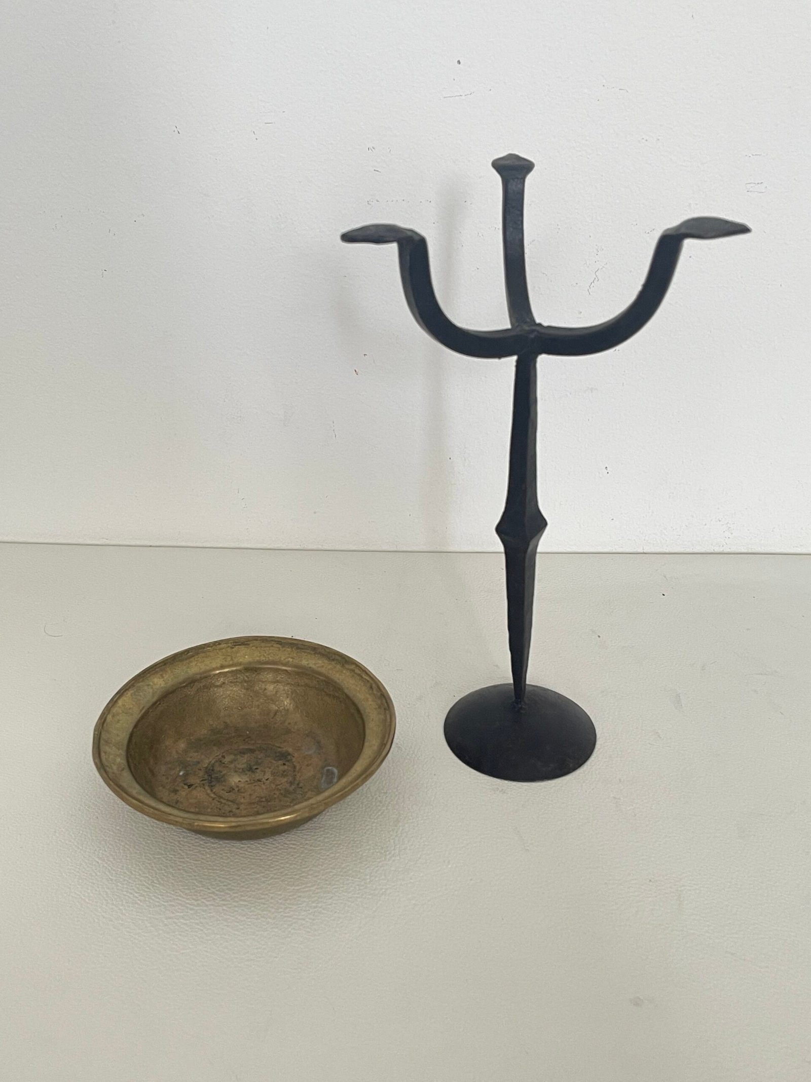 Coppetta in Ottone con Supporto in Ferro Battuto – Stile Vintage Decorativo - Image 3