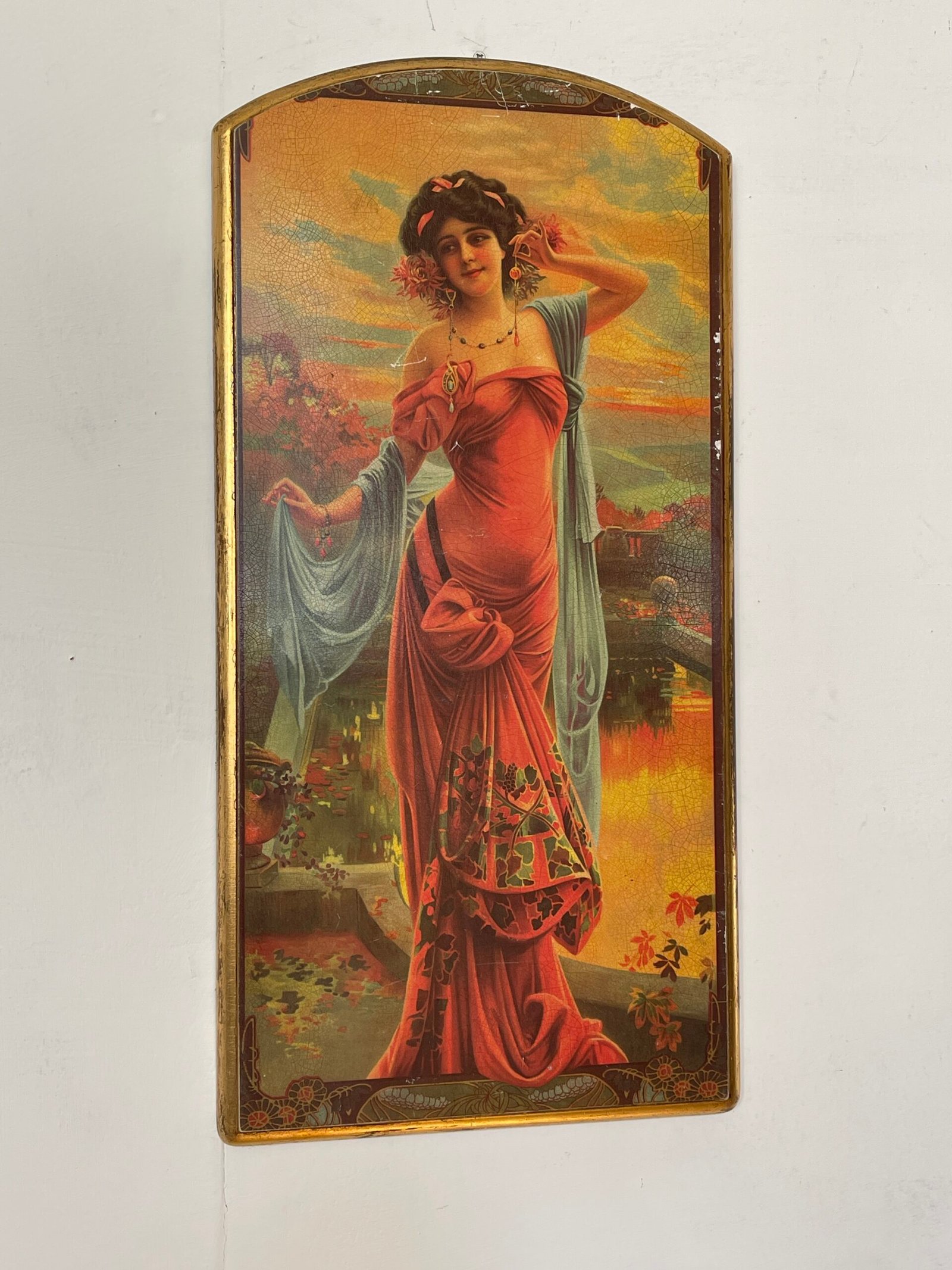 Coppia di Dipinti su Legno con Figure Femminili in Stile Art Nouveau - Image 4