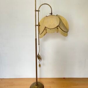 Lampada da Terra Vintage in Ottone con Paralume Ricamato - Stile Anni '50