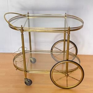 Carrello Bar Vintage in Ottone e Vetro, anni '60 – "Eleganza Dorata"
