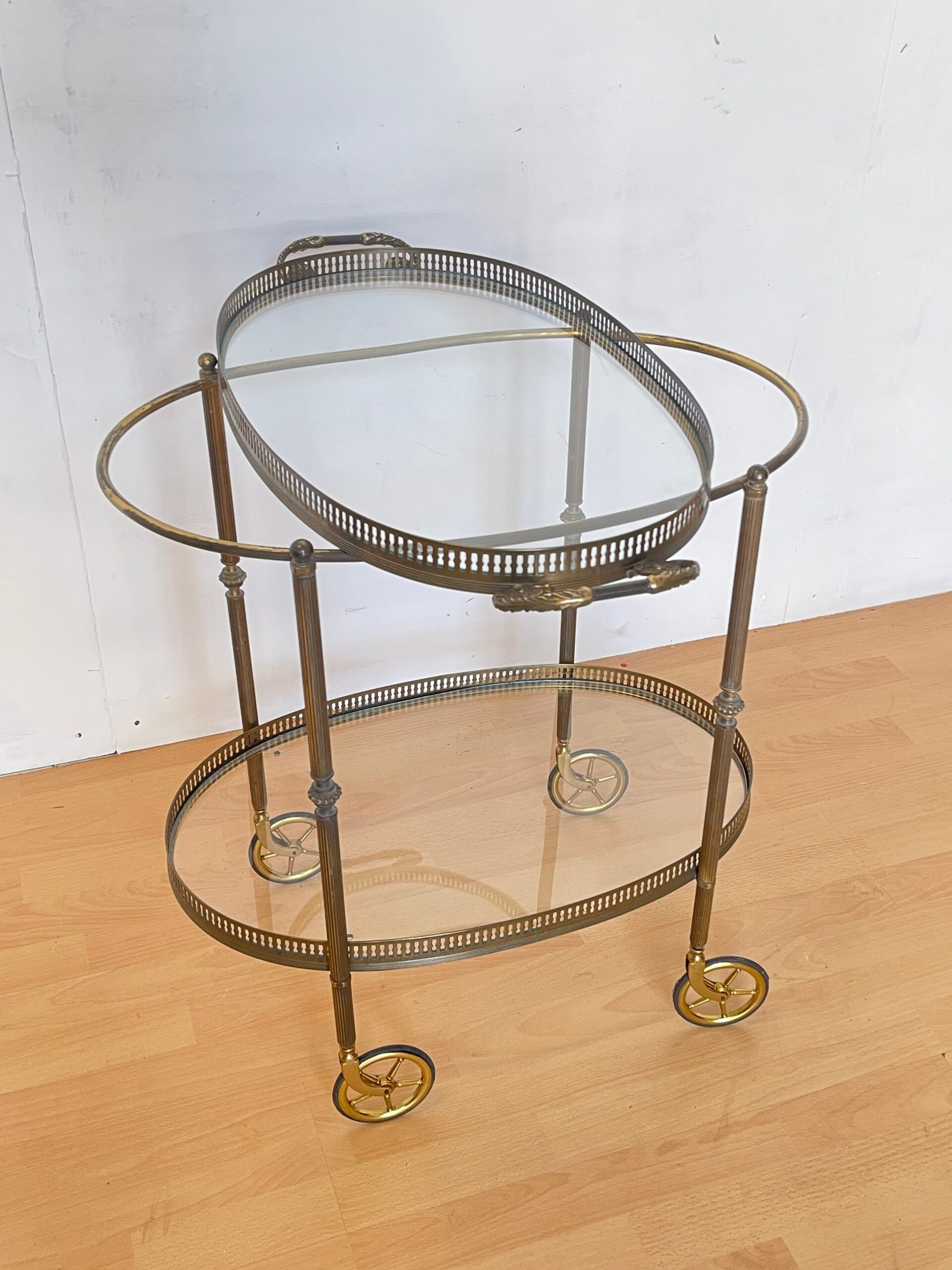 Carrello da Servizio Vintage in Ottone e Vetro – Stile Neoclassico Anni '50 - Image 5