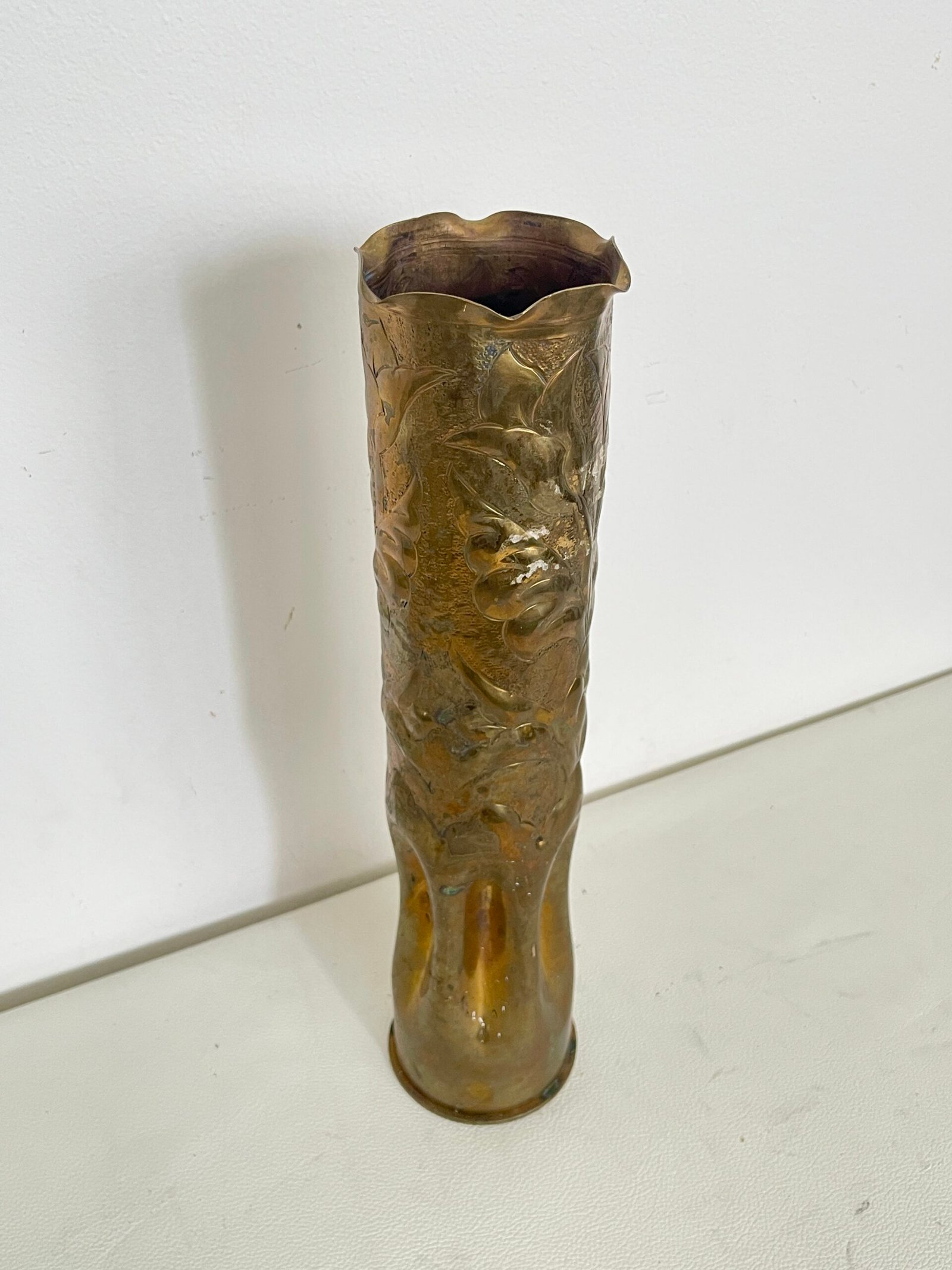 Vaso d’artiglieria in ottone inciso – Trench Art Prima Guerra Mondiale - Image 6