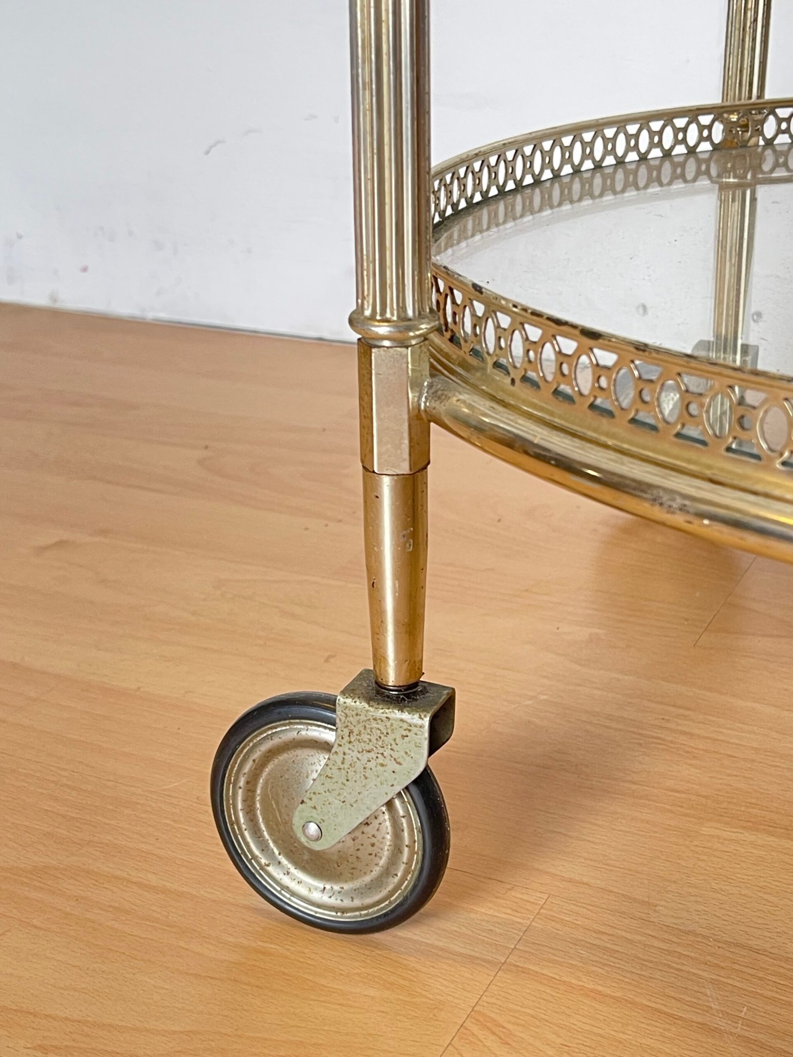 Carrello bar italiano in metallo argentato e vetro degli anni '90 - Image 3