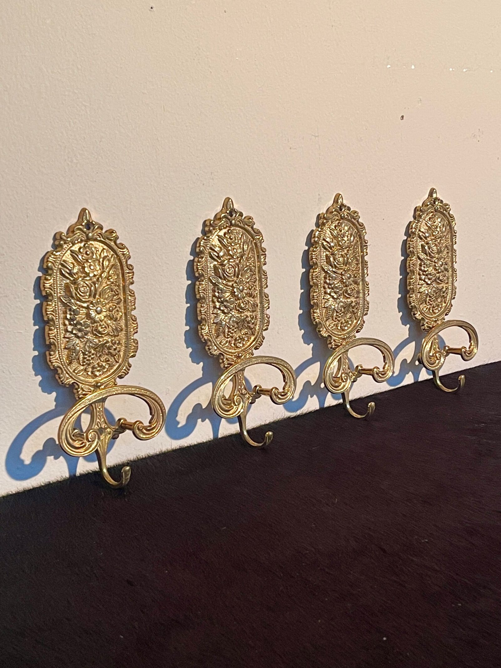 Set di Ganci in Ottone "Barocco Floreale" - Image 3