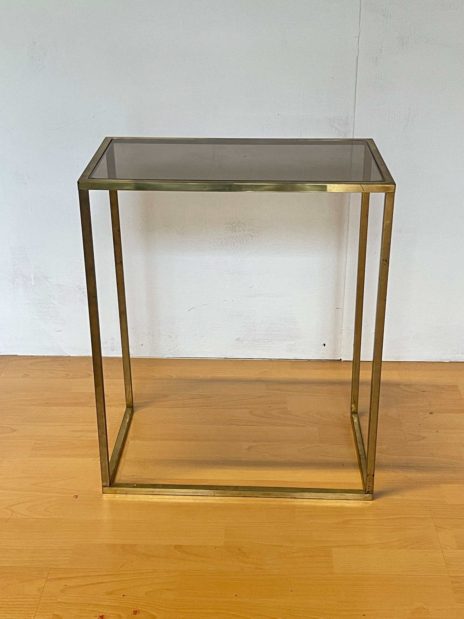 Tavolino Moderno in Vetro e ottone Dorato Design Modern Glam - Image 2